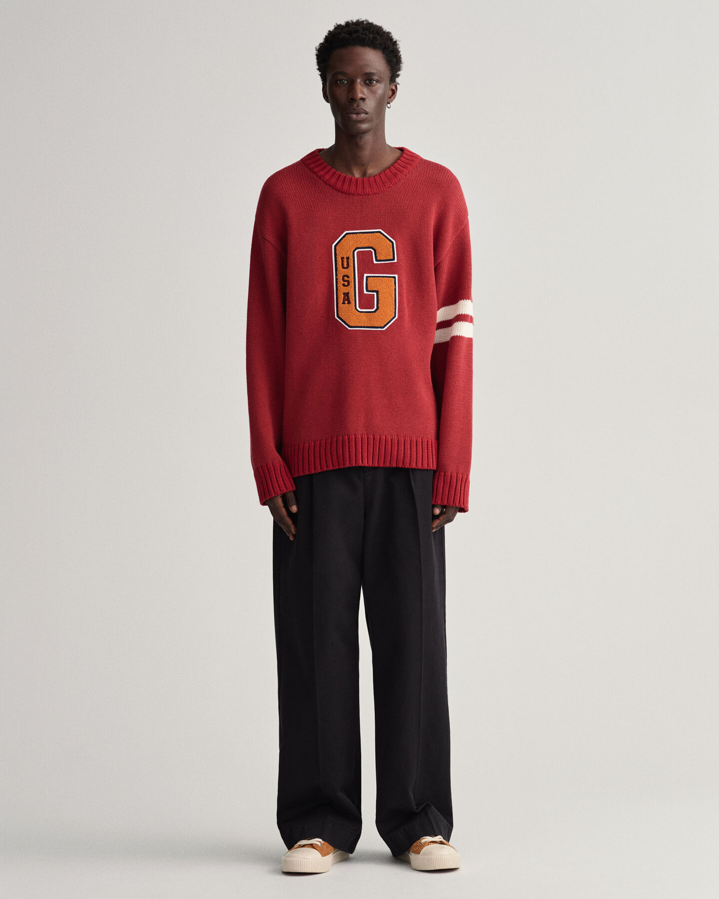 Pantaloni chino voluminosi con pinces