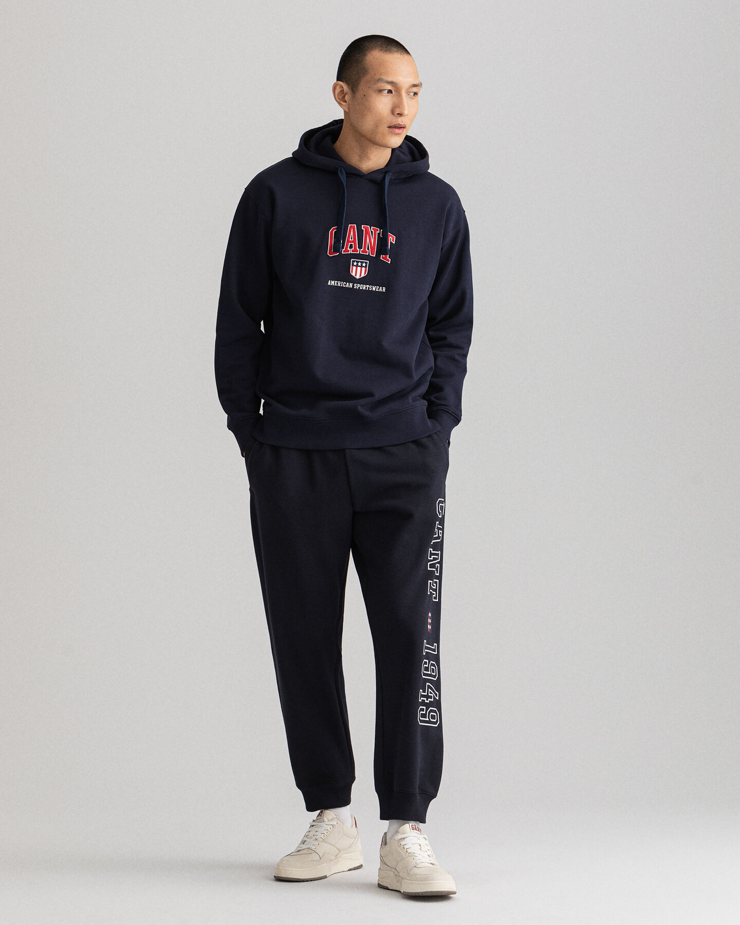 Felpa Retro Shield con cappuccio