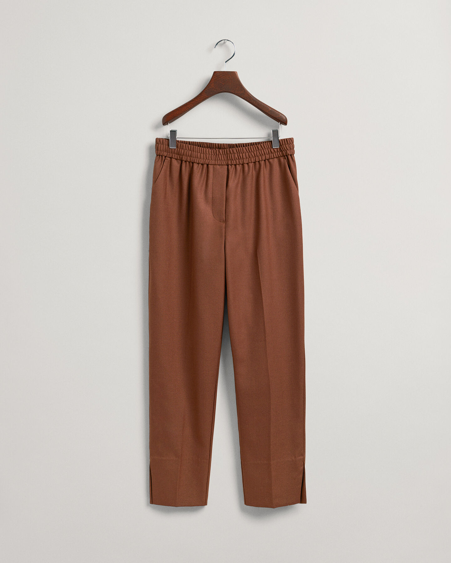 Pantaloni pull-on stretti in fondo
