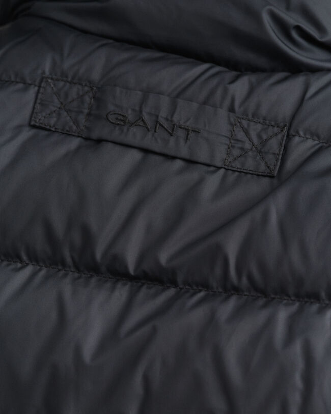 Piumino smanicato leggero