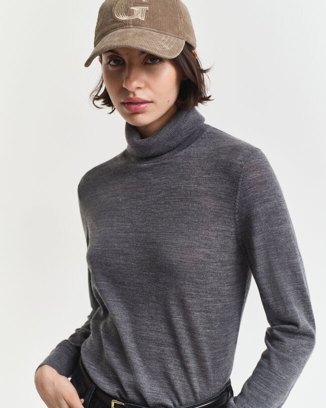 Maglia a collo alto in finissima lana merino