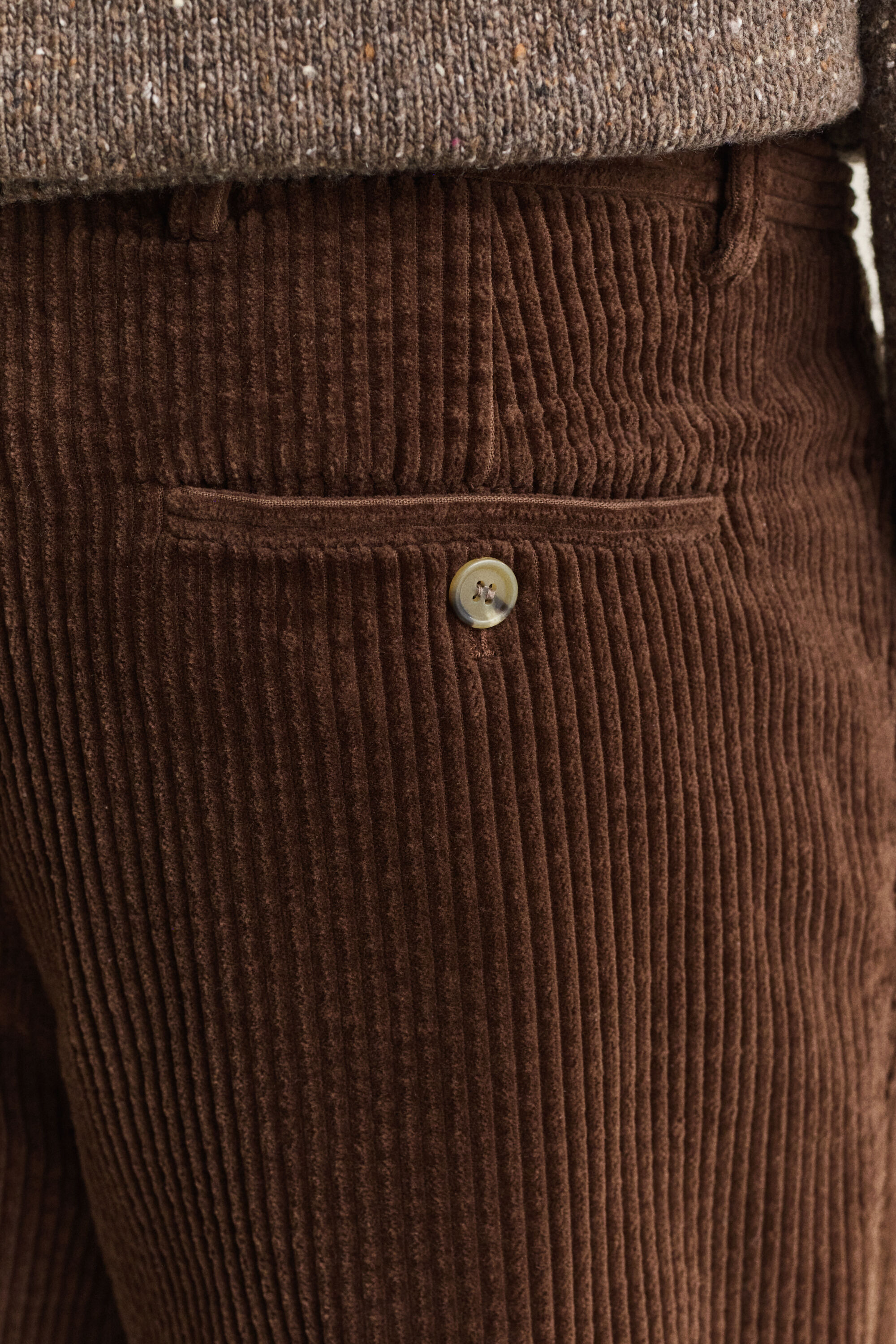 Pantaloni chino in velluto a coste
