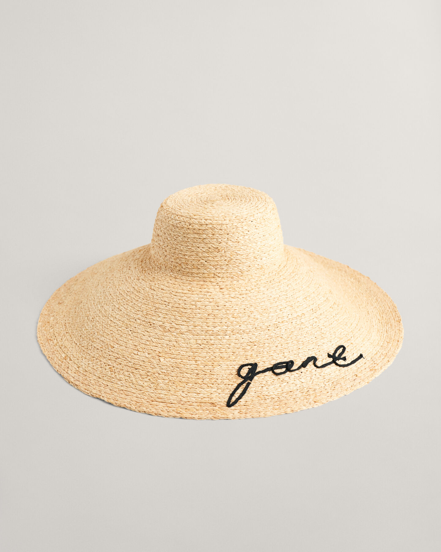 Cappello da sole in rafia