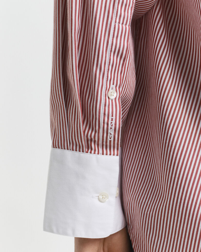 Camicia a righe con colletto a contrasto oversize