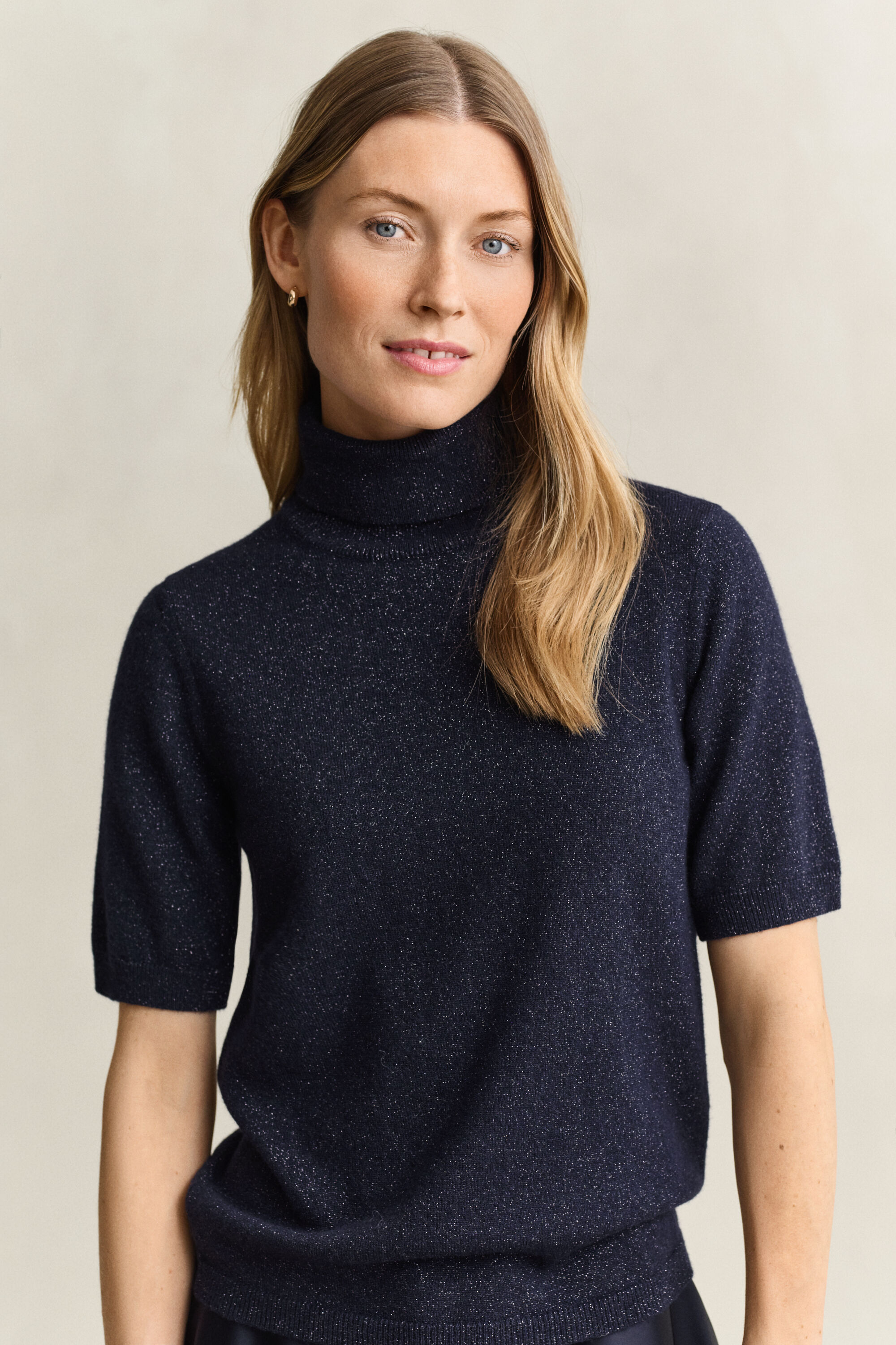 Maglia a collo alto in misto lana effetto metallizzato