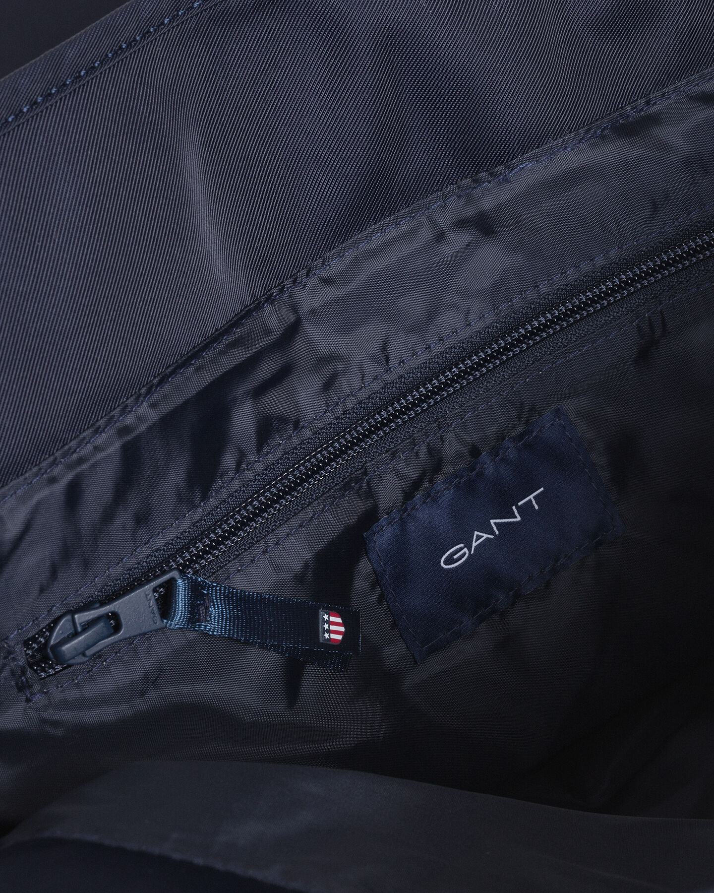 Borsa a tracolla Retro Shield