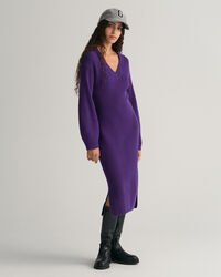 Abito con scollo a V in lana a coste