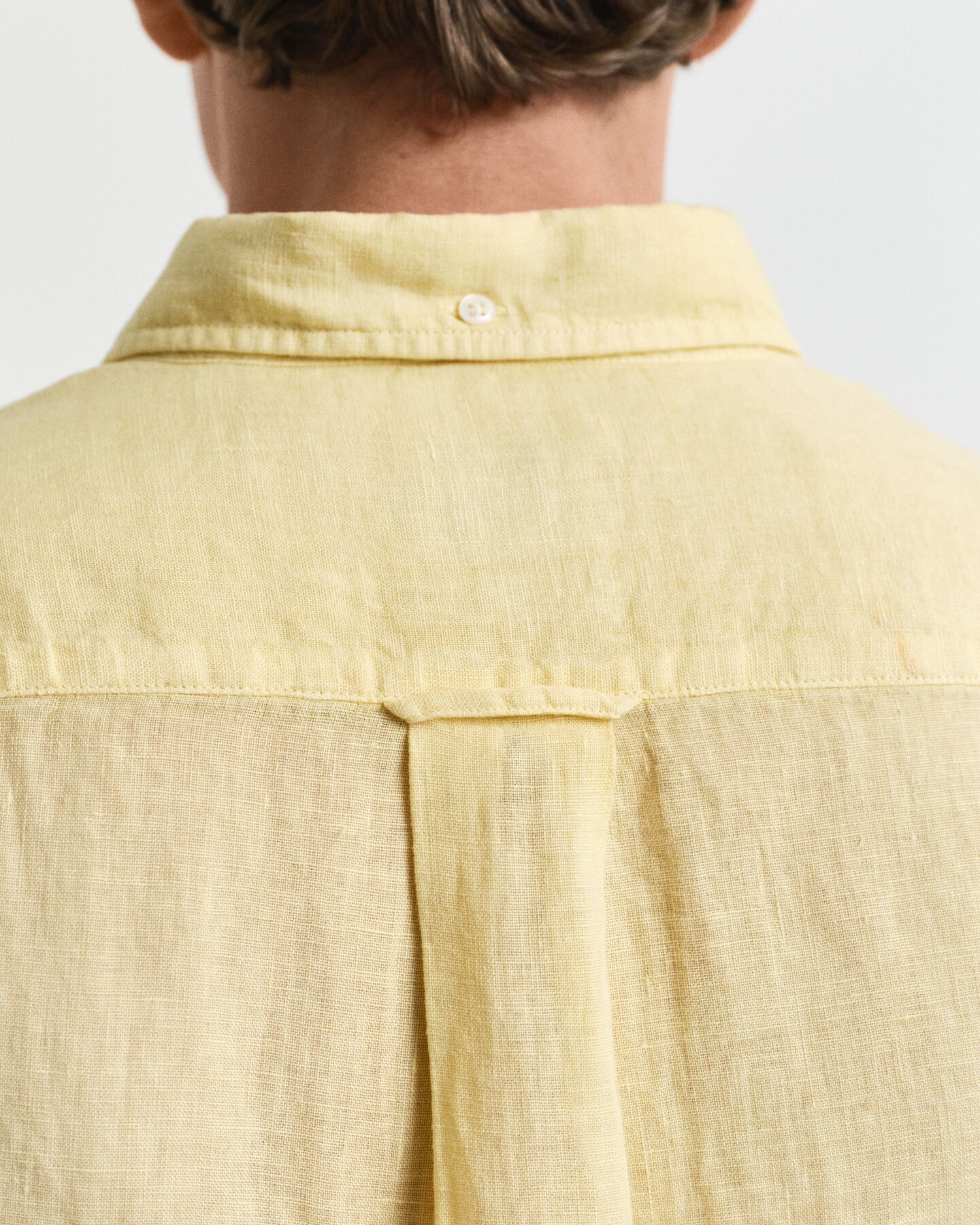 Camicia di lino tinto in capo maniche corte regular fit