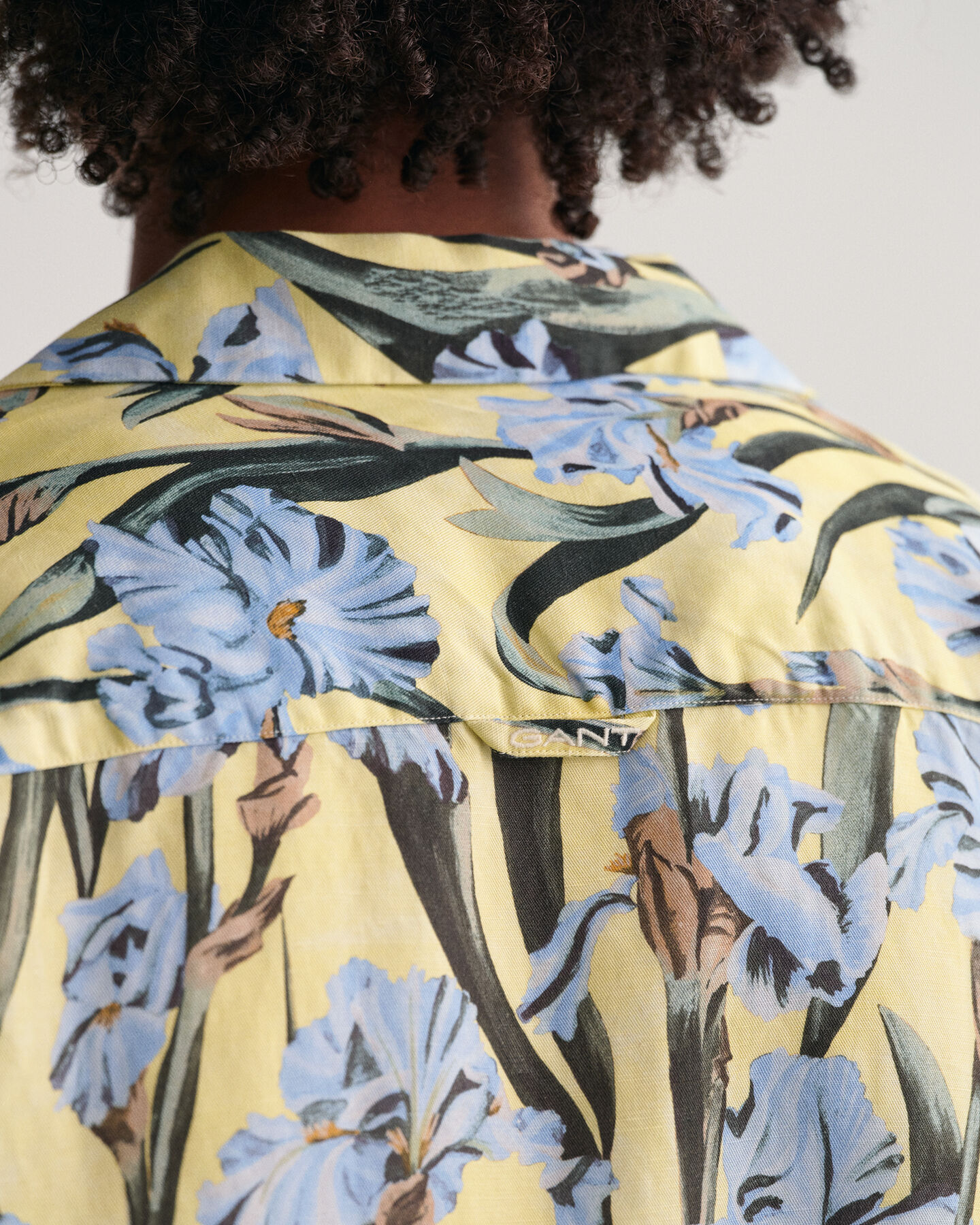 Camicia a maniche corte in lyocell di lino con stampa Iris relaxed fit