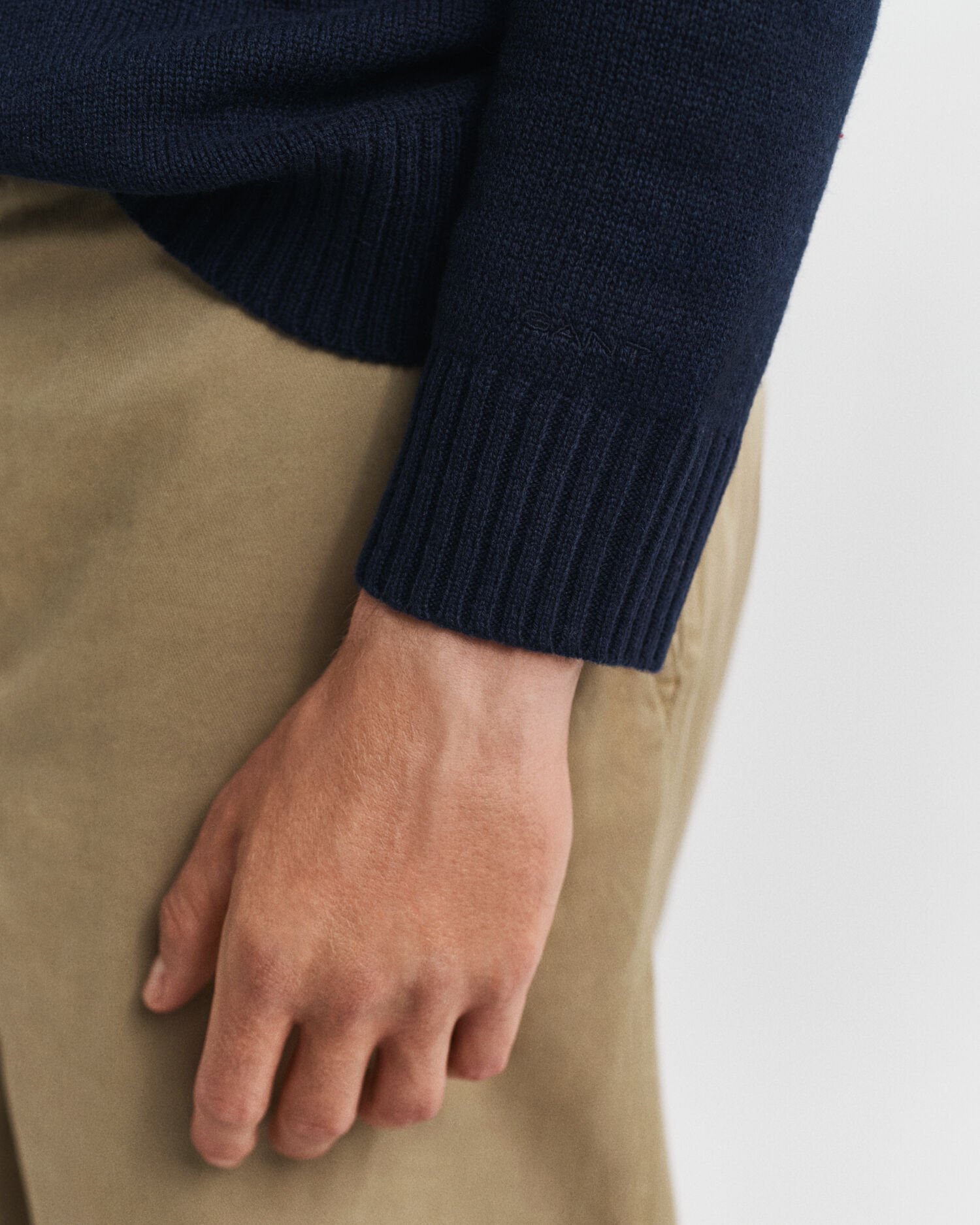 Felpa con cappuccio in morbido misto cashmere