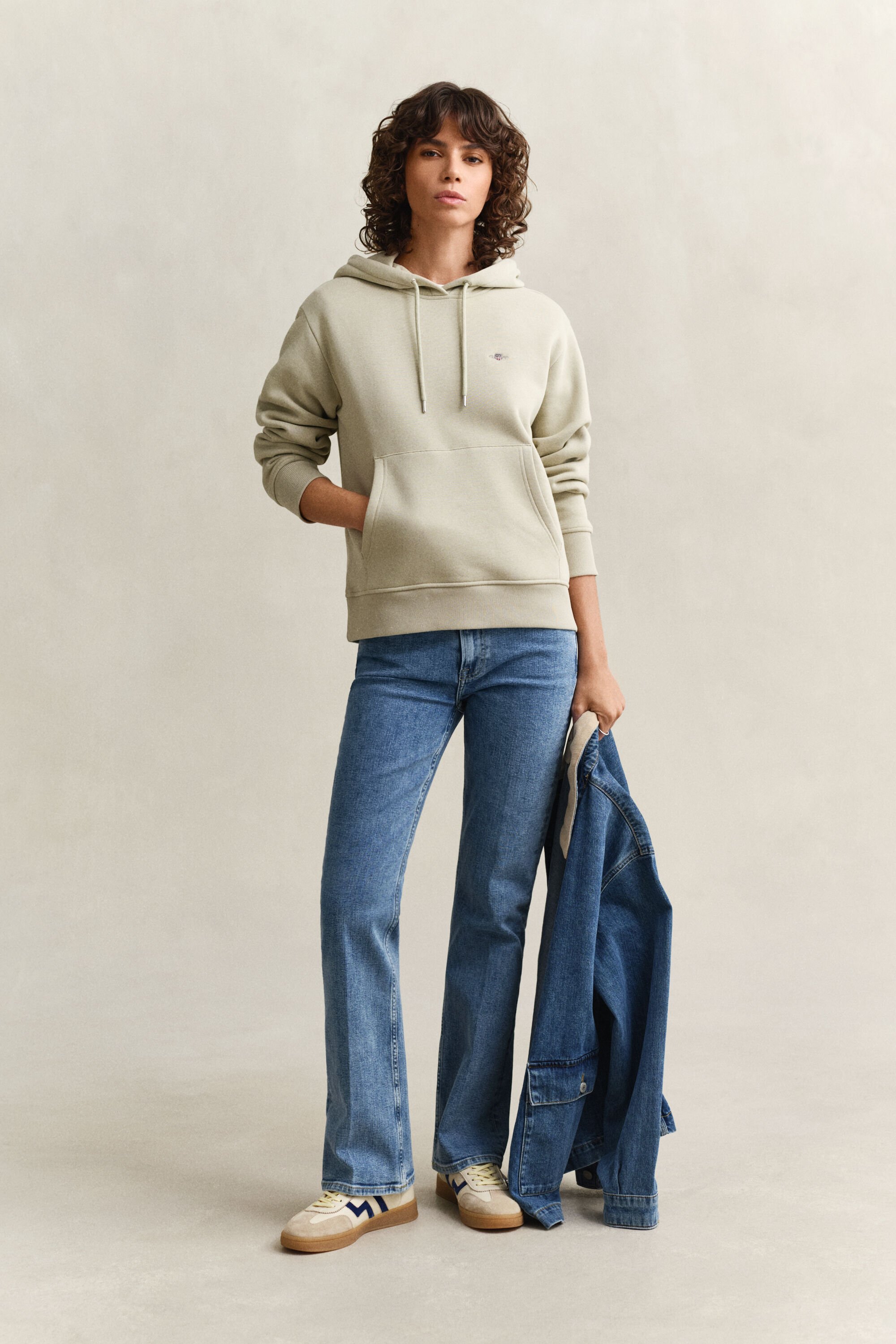 Felpa Shield con cappuccio