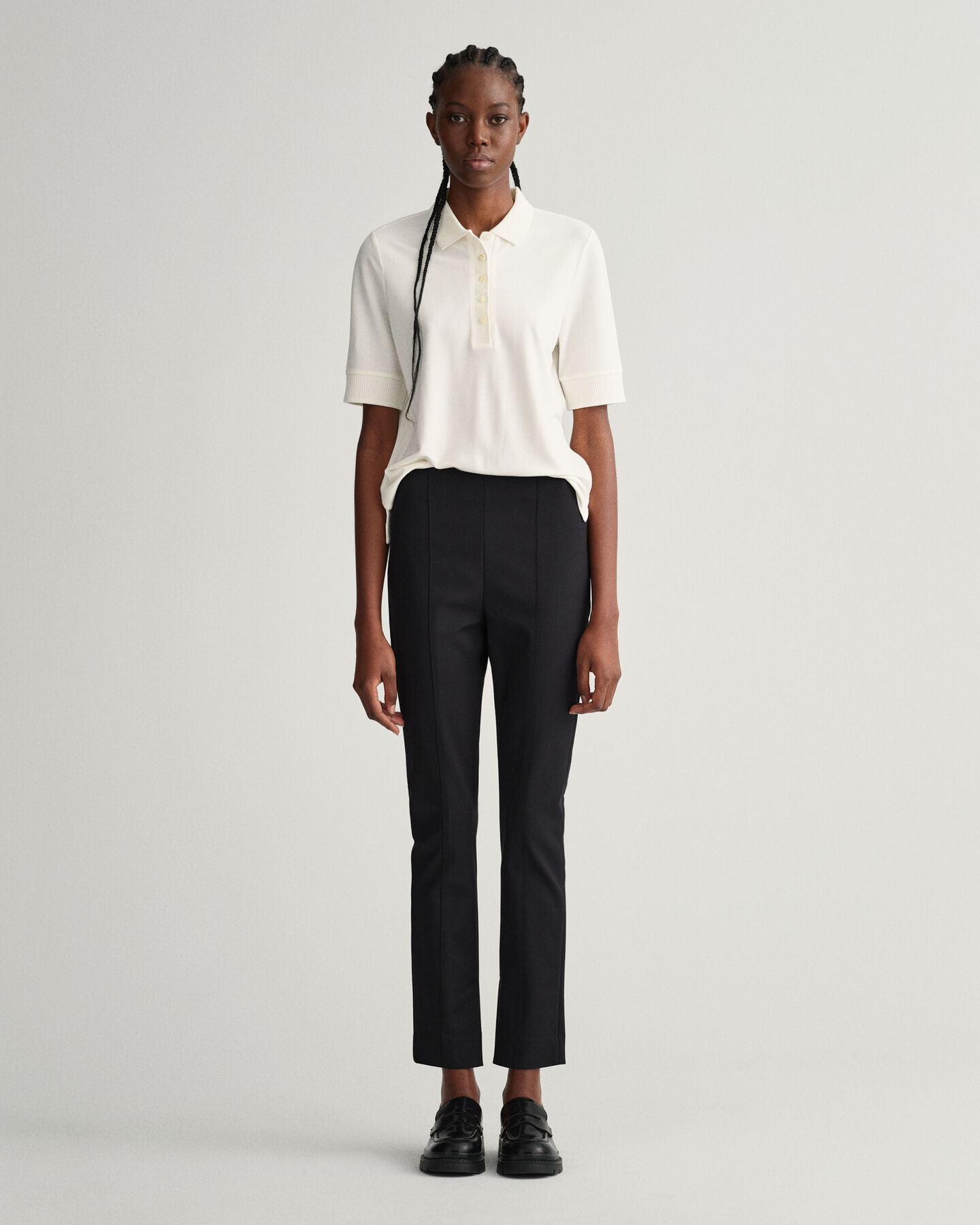 Pantaloni eleganti con pinces