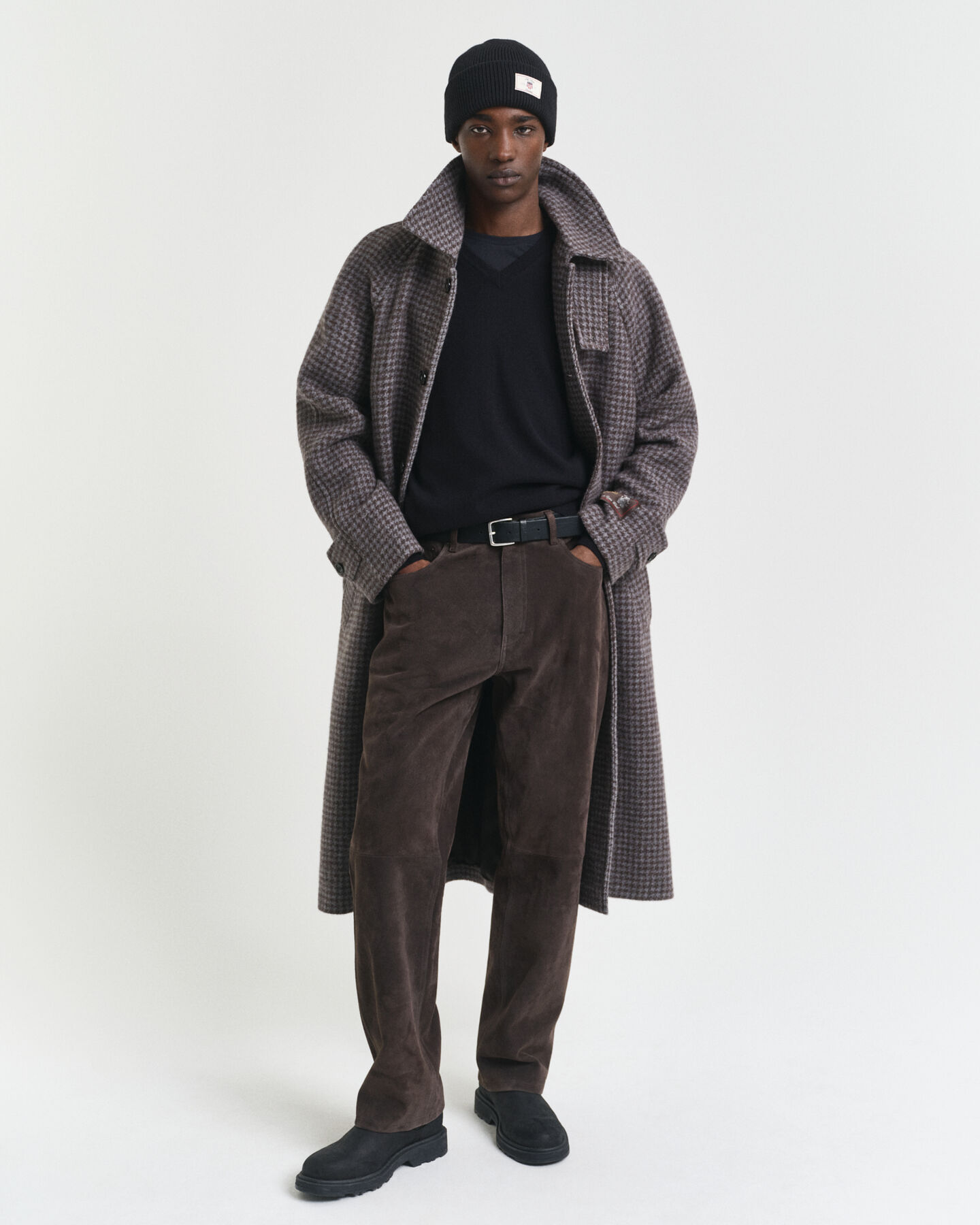 Maglia con scollo a V in finissima lana d’agnello