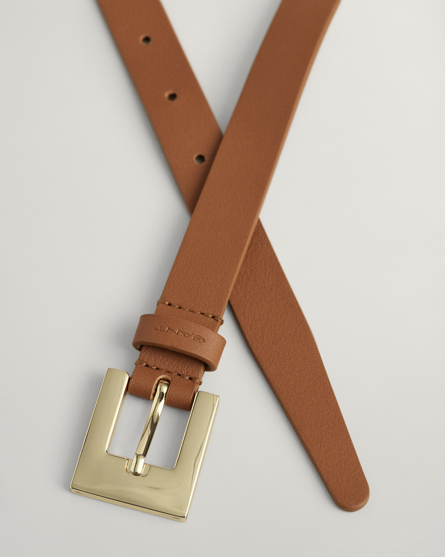 Cintura sottile con fibbia quadrata