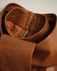 Camicia Wrangler x GANT in pelle con fiocco