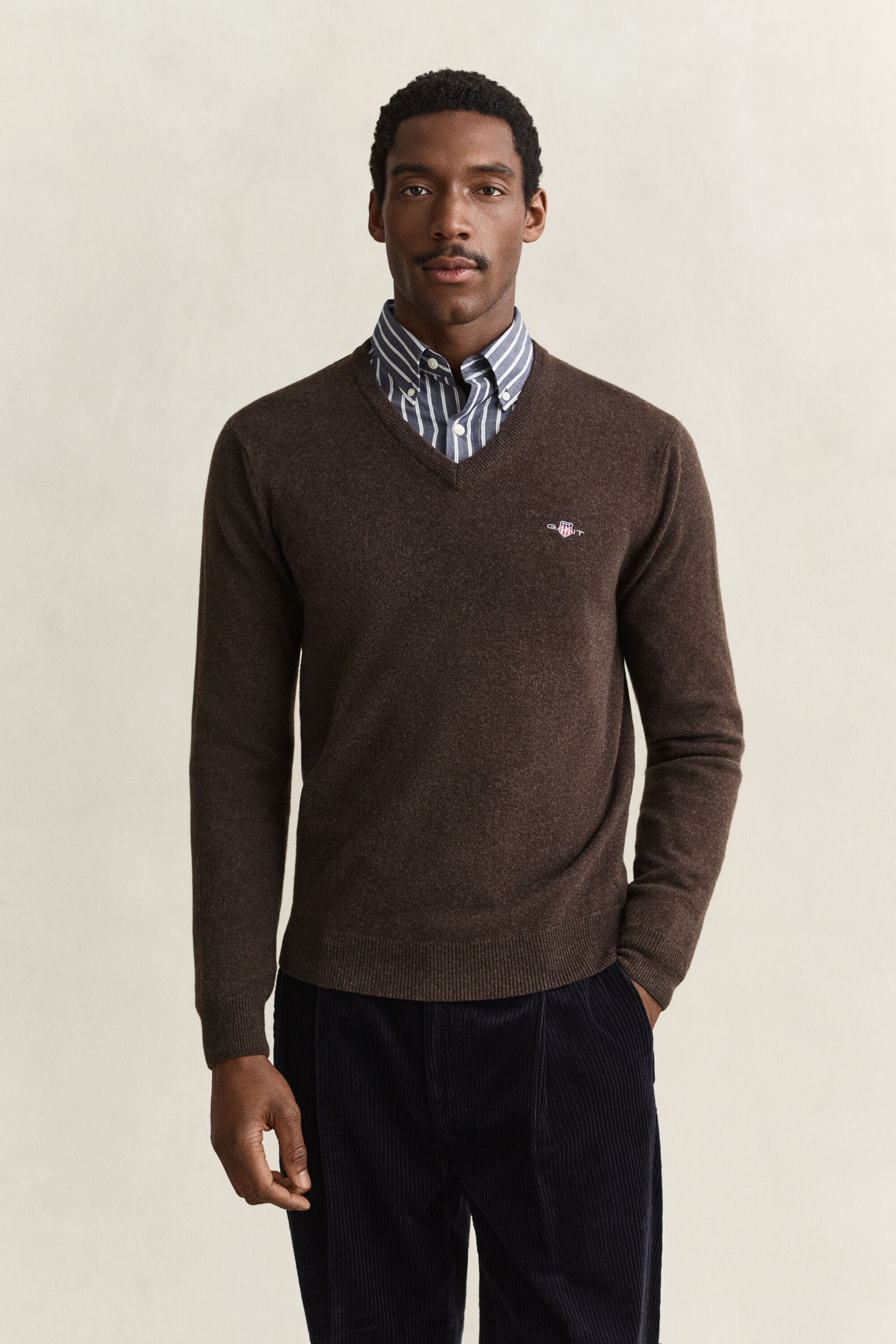 Maglia con scollo a V in lana d’agnello