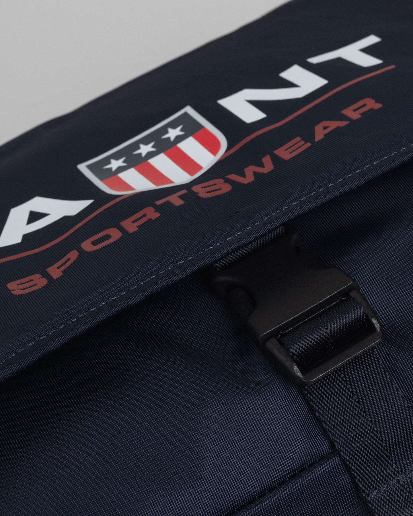 Borsa a tracolla Retro Shield