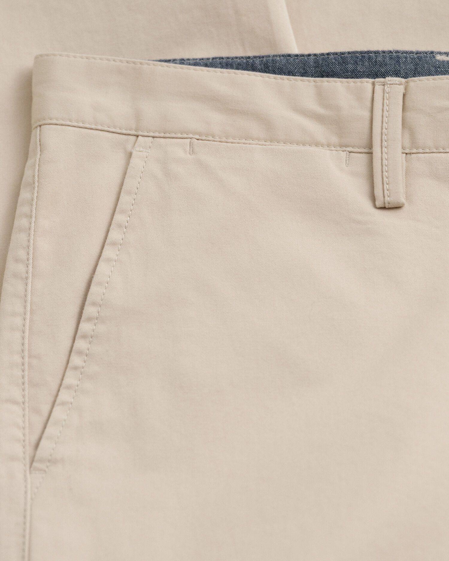 Pantaloni chino in twill slim fit