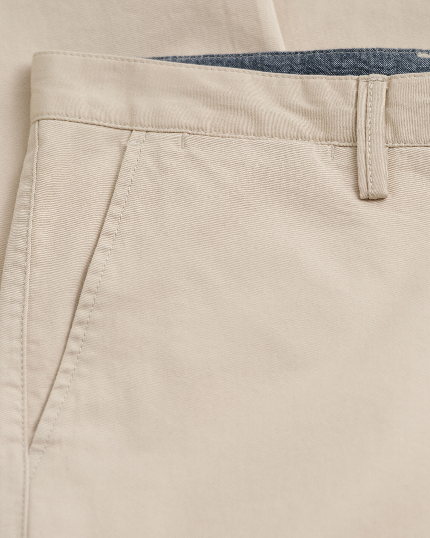 Pantaloni chino in twill slim fit
