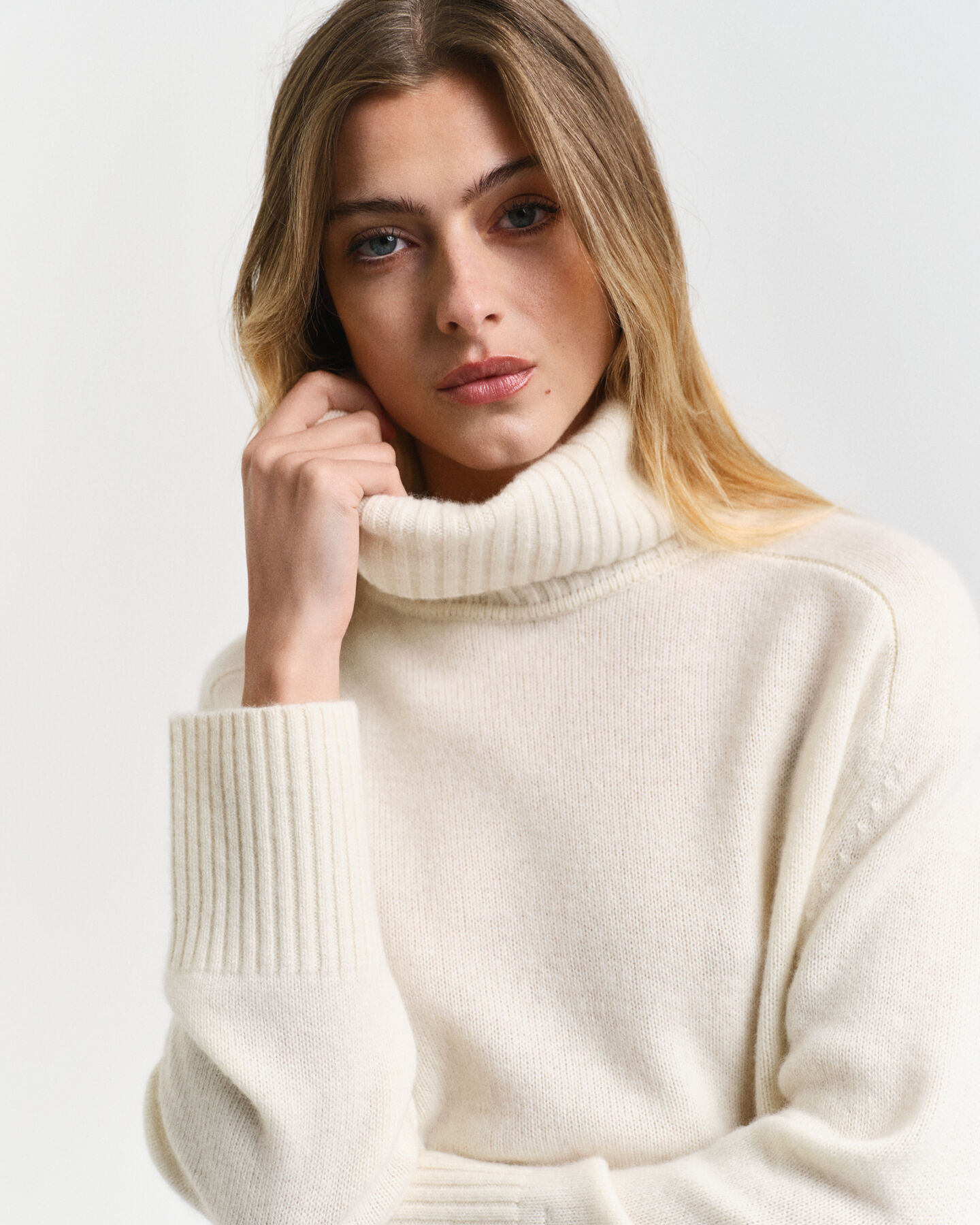 Maglia a collo alto in cashmere