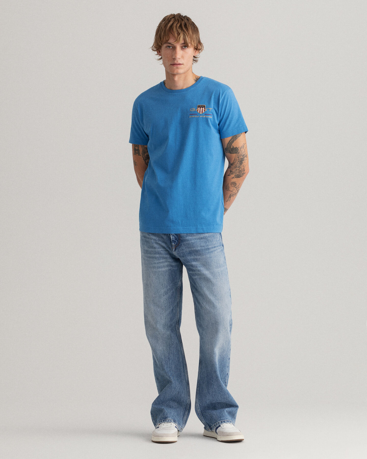 T-shirt Archive Shield con ricamo