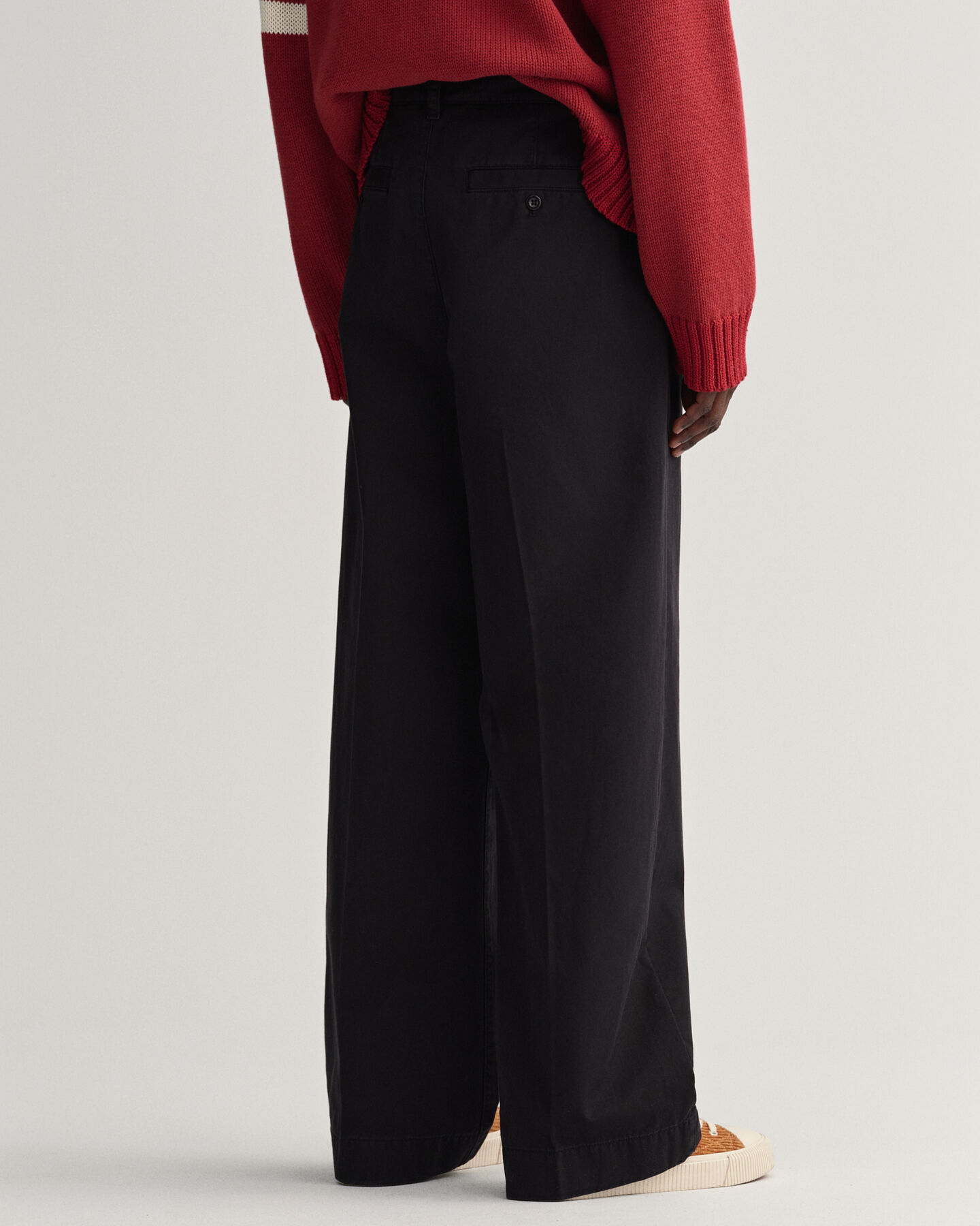 Pantaloni chino voluminosi con pinces