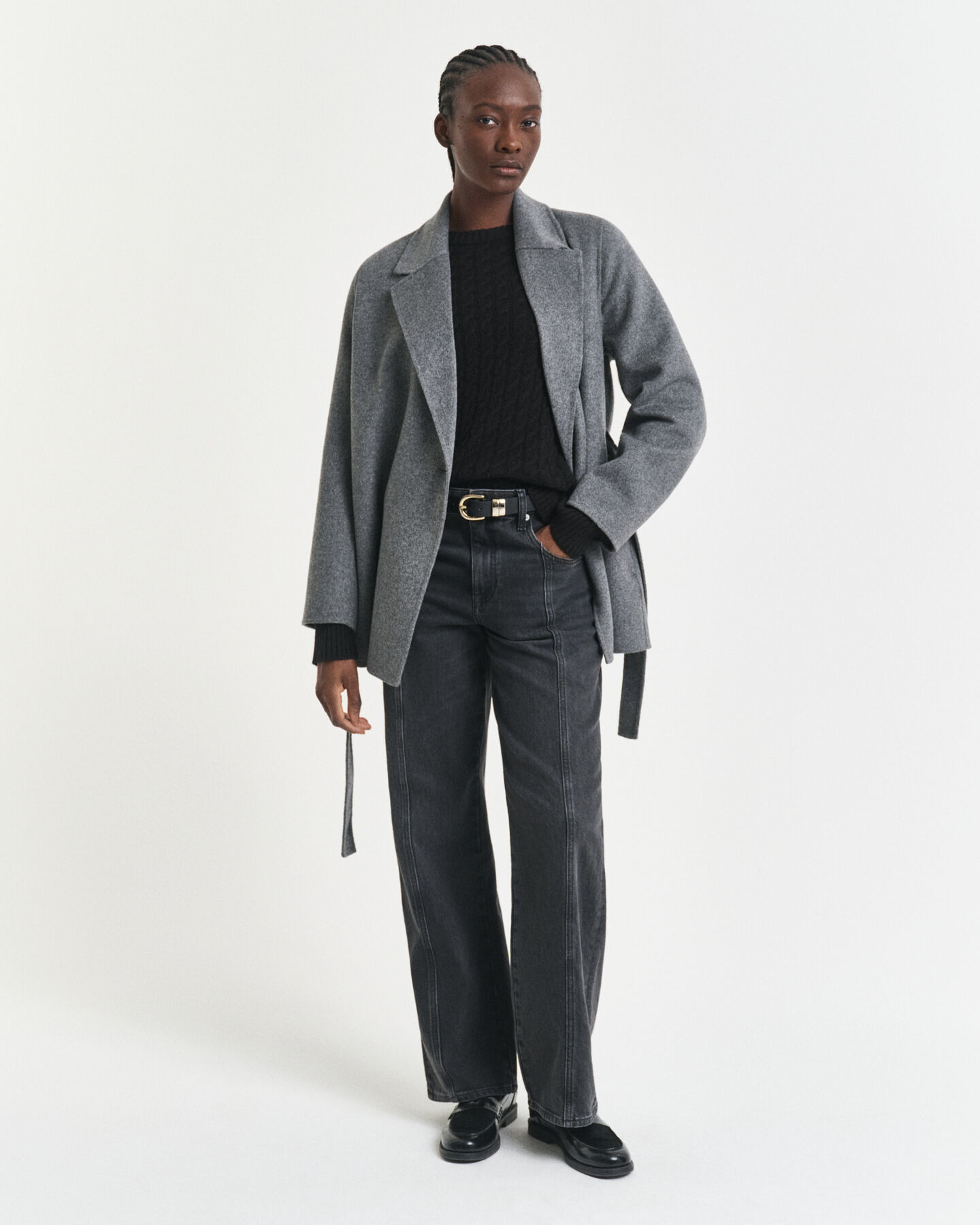 Maglia girocollo in cashmere a trecce