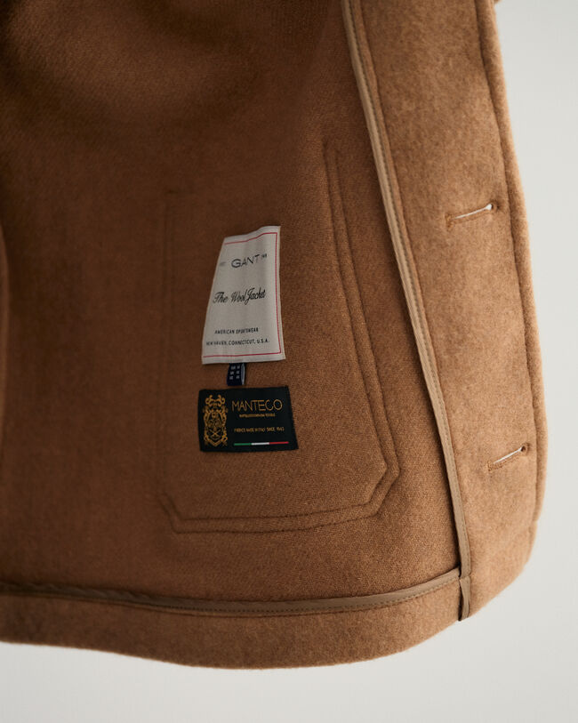 Giacca in lana corta