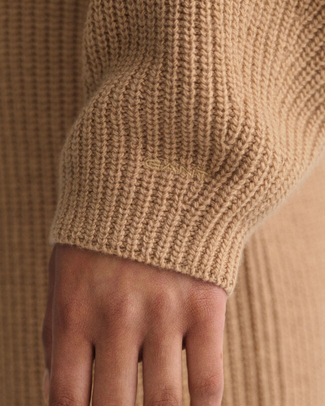 Abito con scollo a V in lana a coste