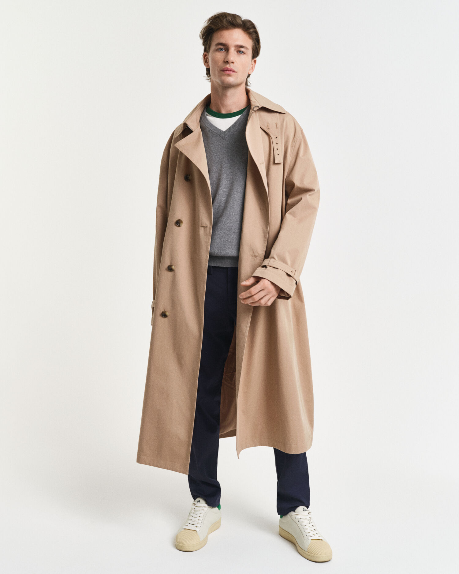 Maglia in cotone con scollo a V classico