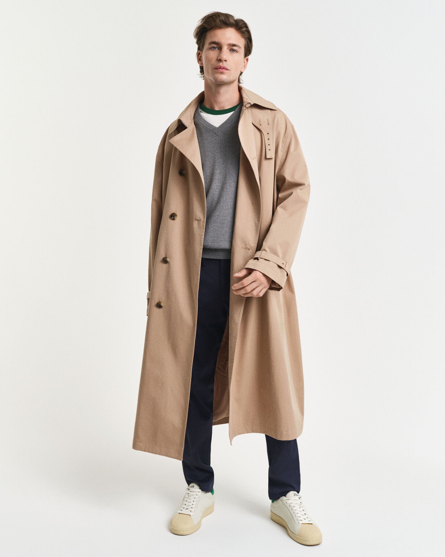 Maglia in cotone con scollo a V classico