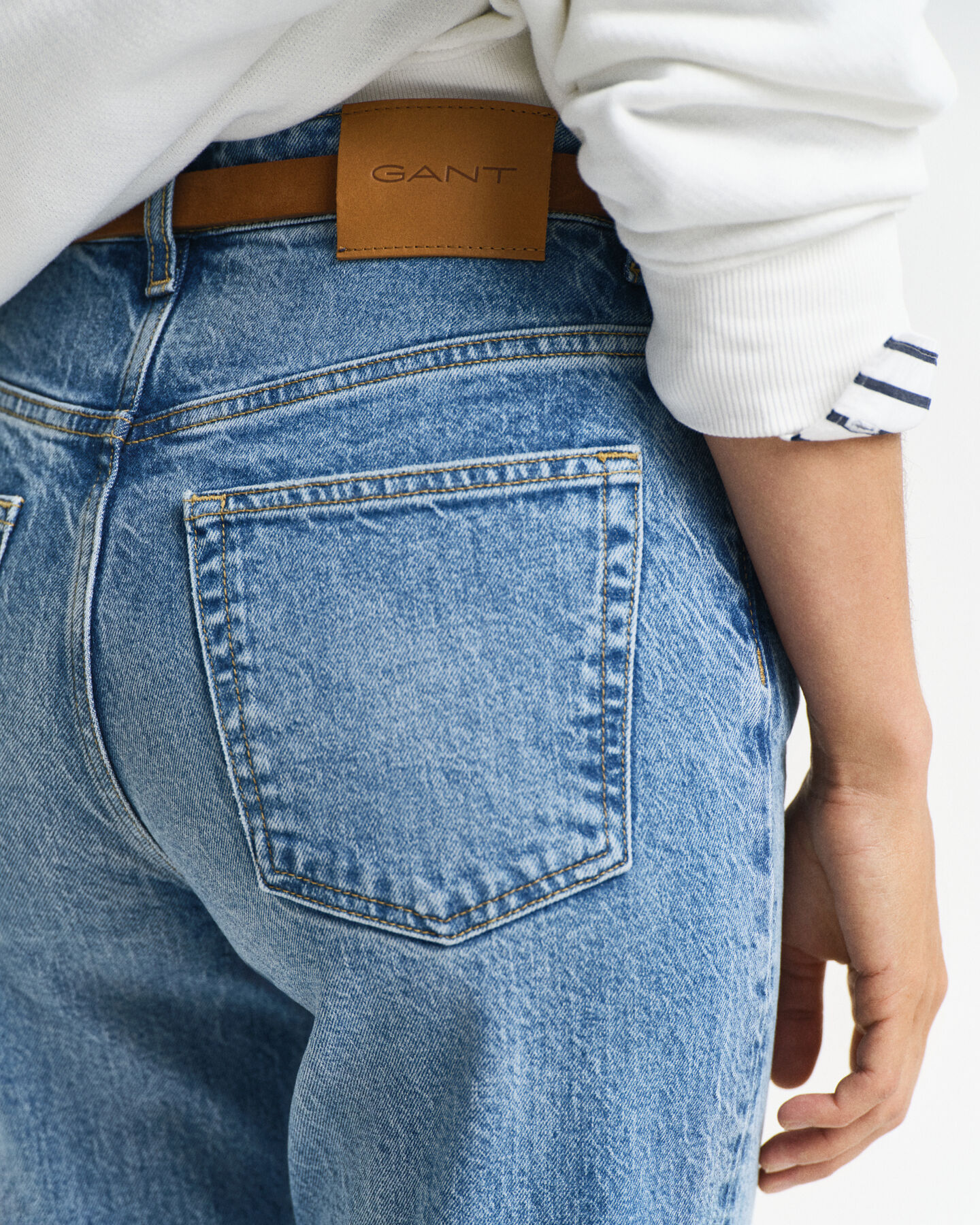 Jeans alla caviglia con gamba dritta