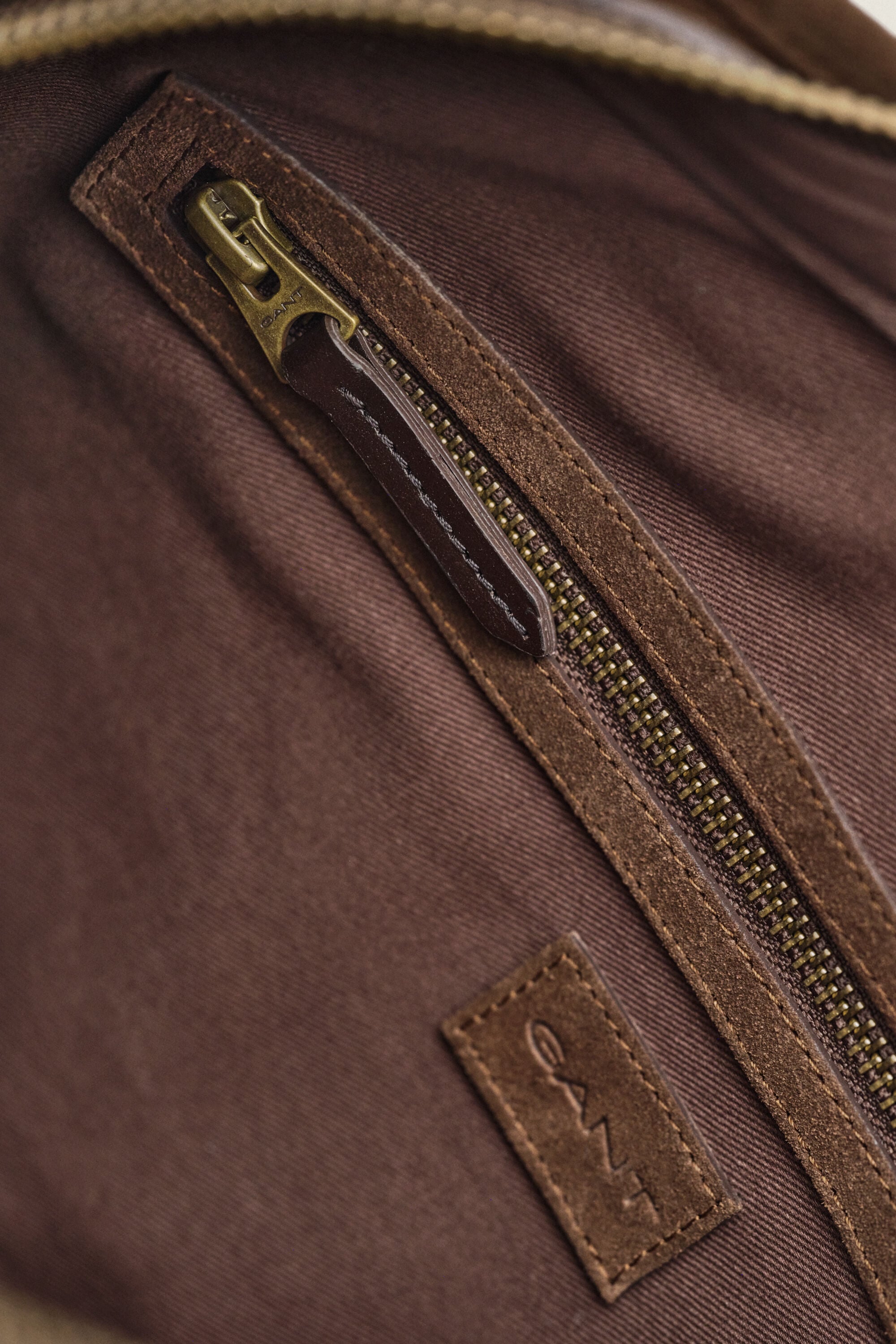 Borsa Commuter in camoscio
