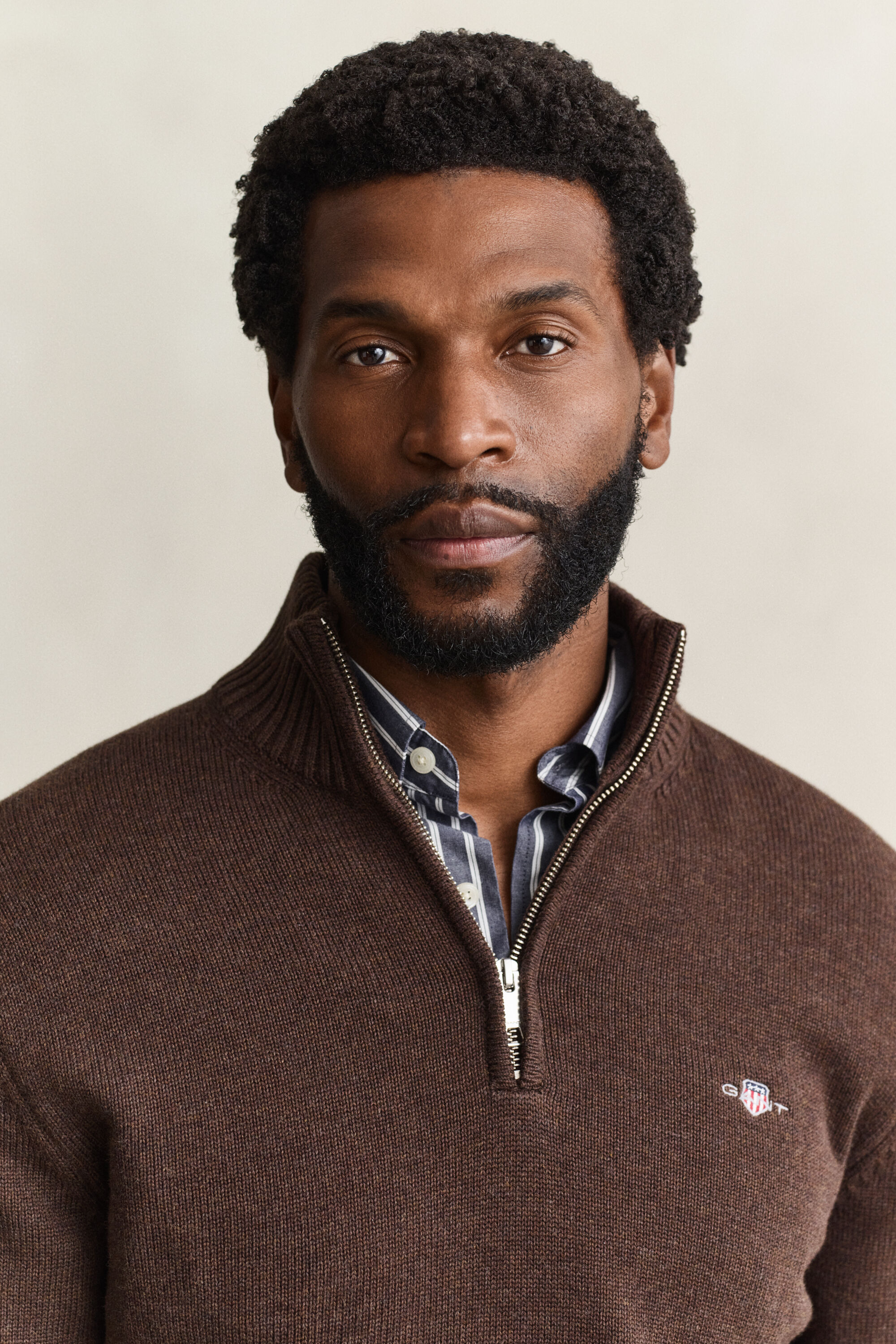 Maglia in cotone casual con zip corta
