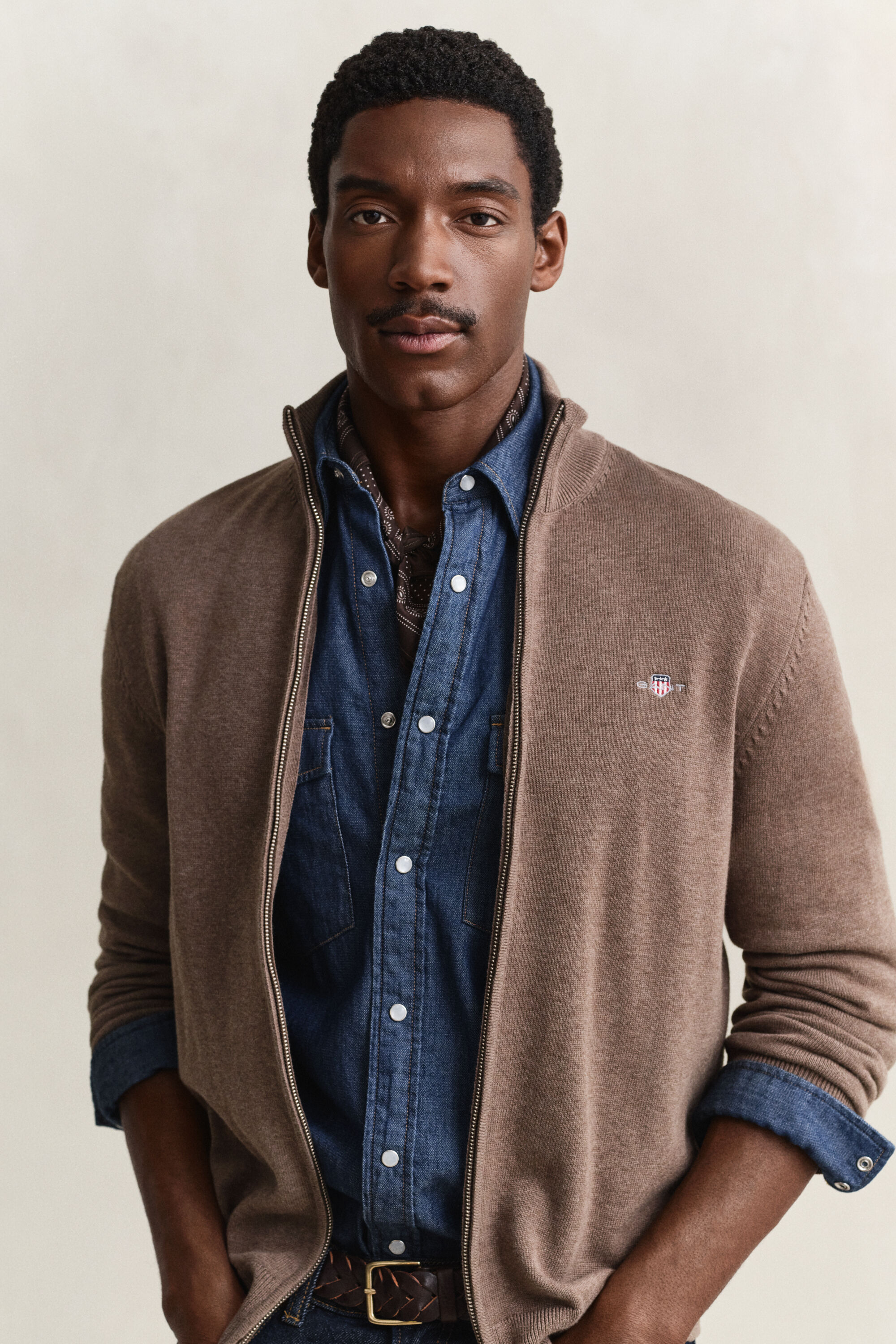Cardigan in cotone casual con zip