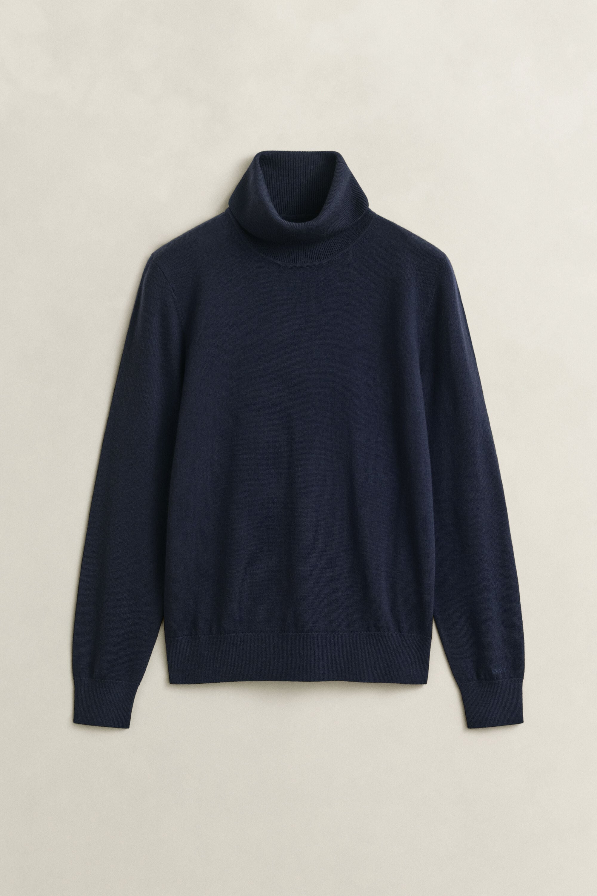 Maglia a collo alto in finissima lana merino