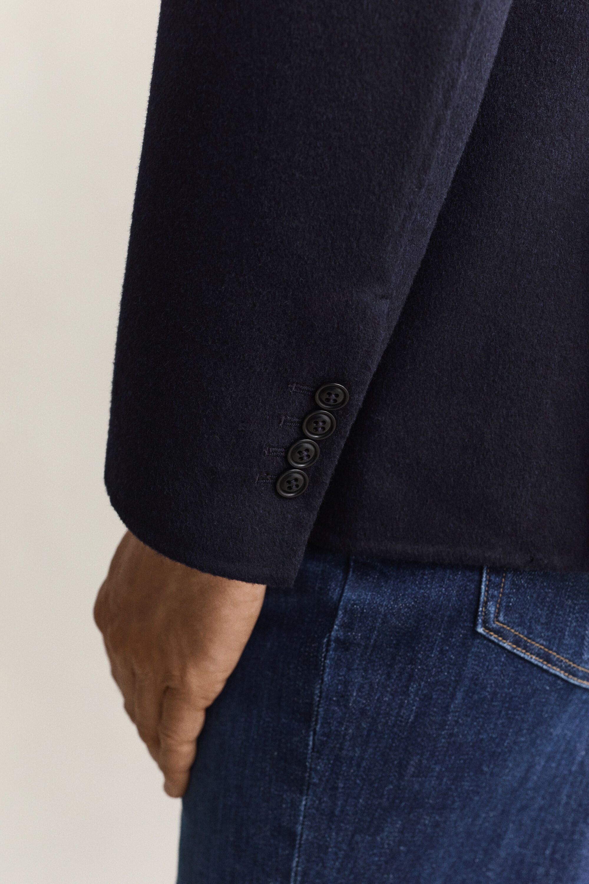 Blazer con cuciture a mano