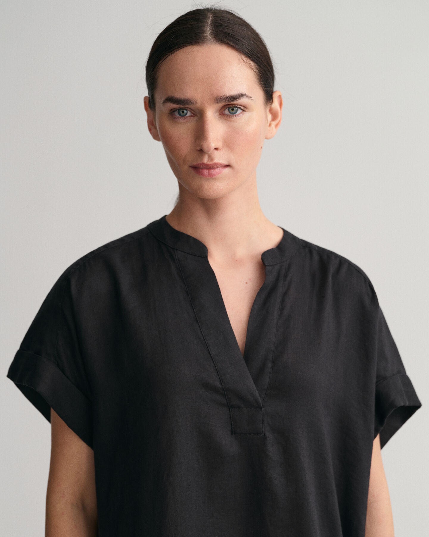 Caftano in lino con maniche corte