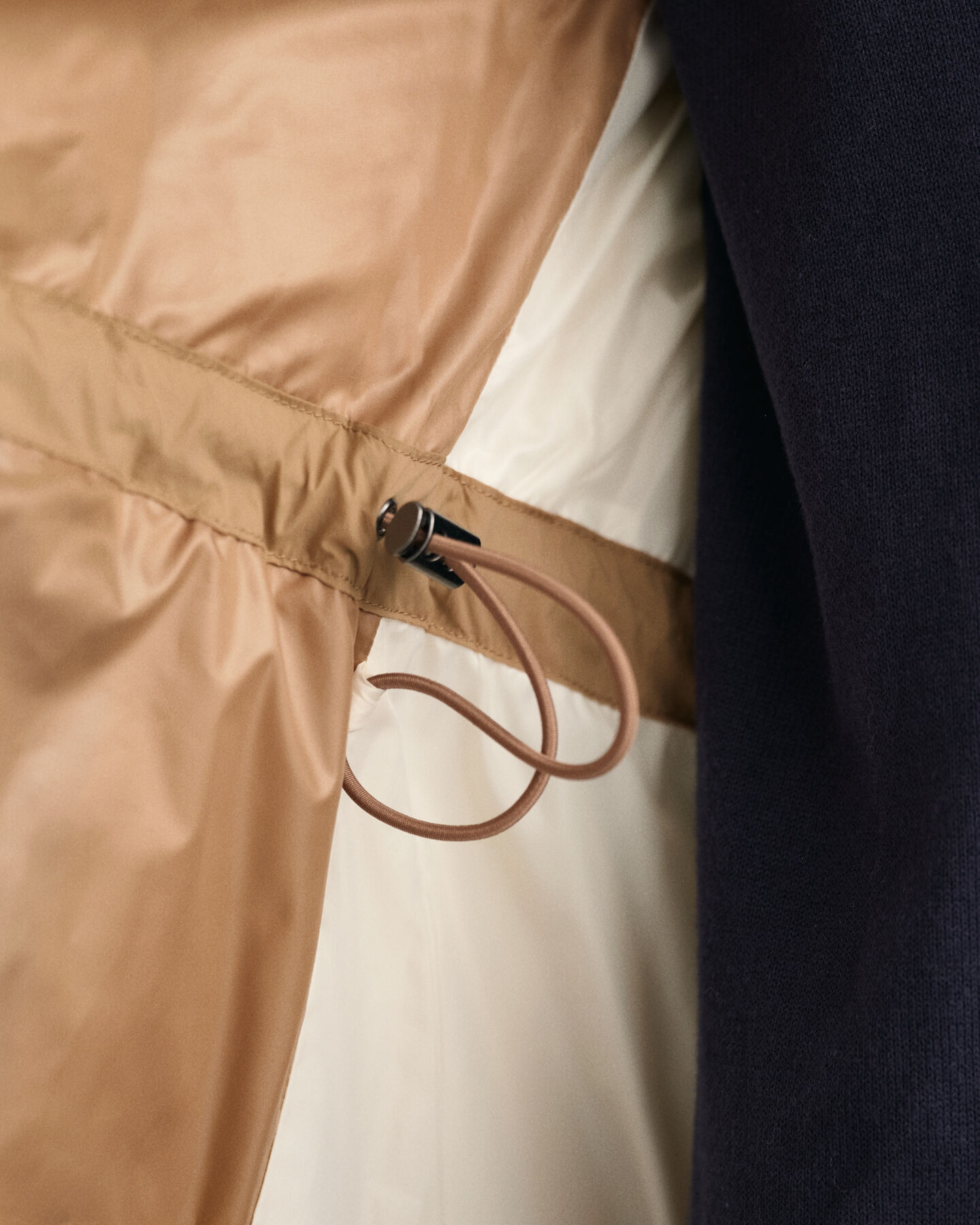 Piumino di media lunghezza