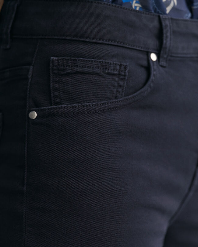 Jeans alla caviglia ampi colorati