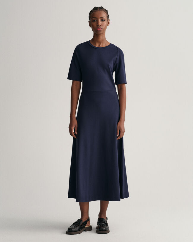 Maglia girocollo a maniche corte svasata