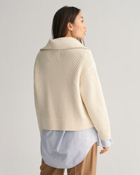 Maglia a collo alto a trecce con abbottonatura