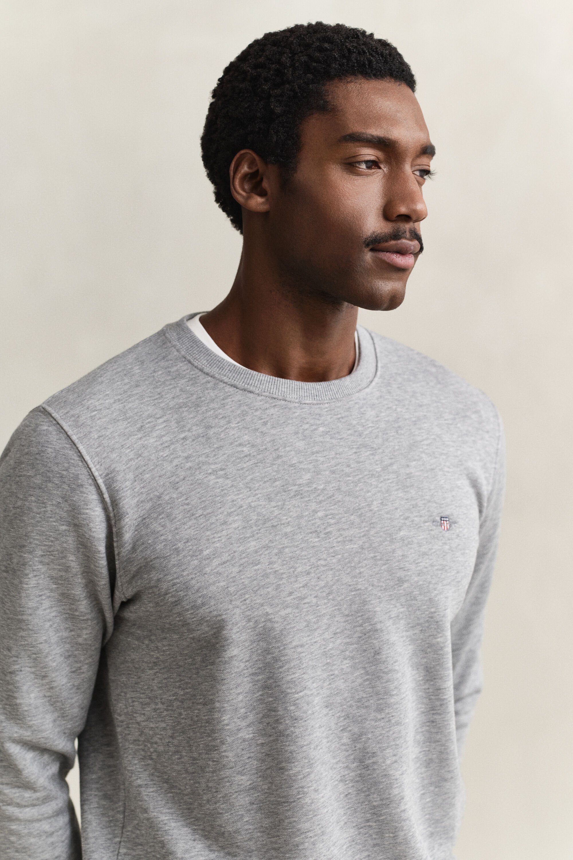 Felpa Shield girocollo