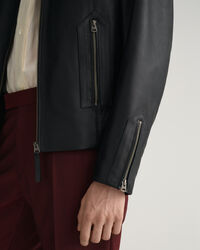 Giacca in pelle corta