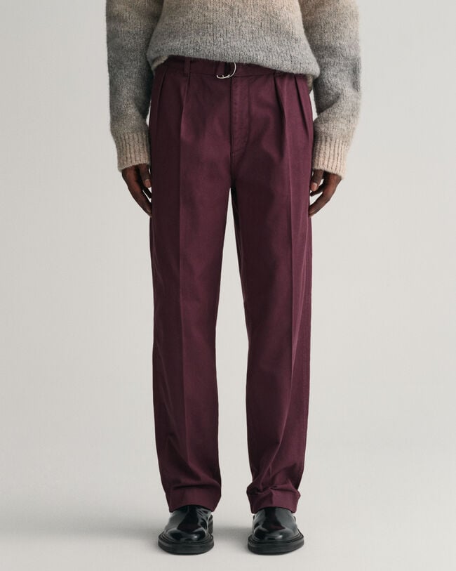 Pantaloni chino con piega e cintura