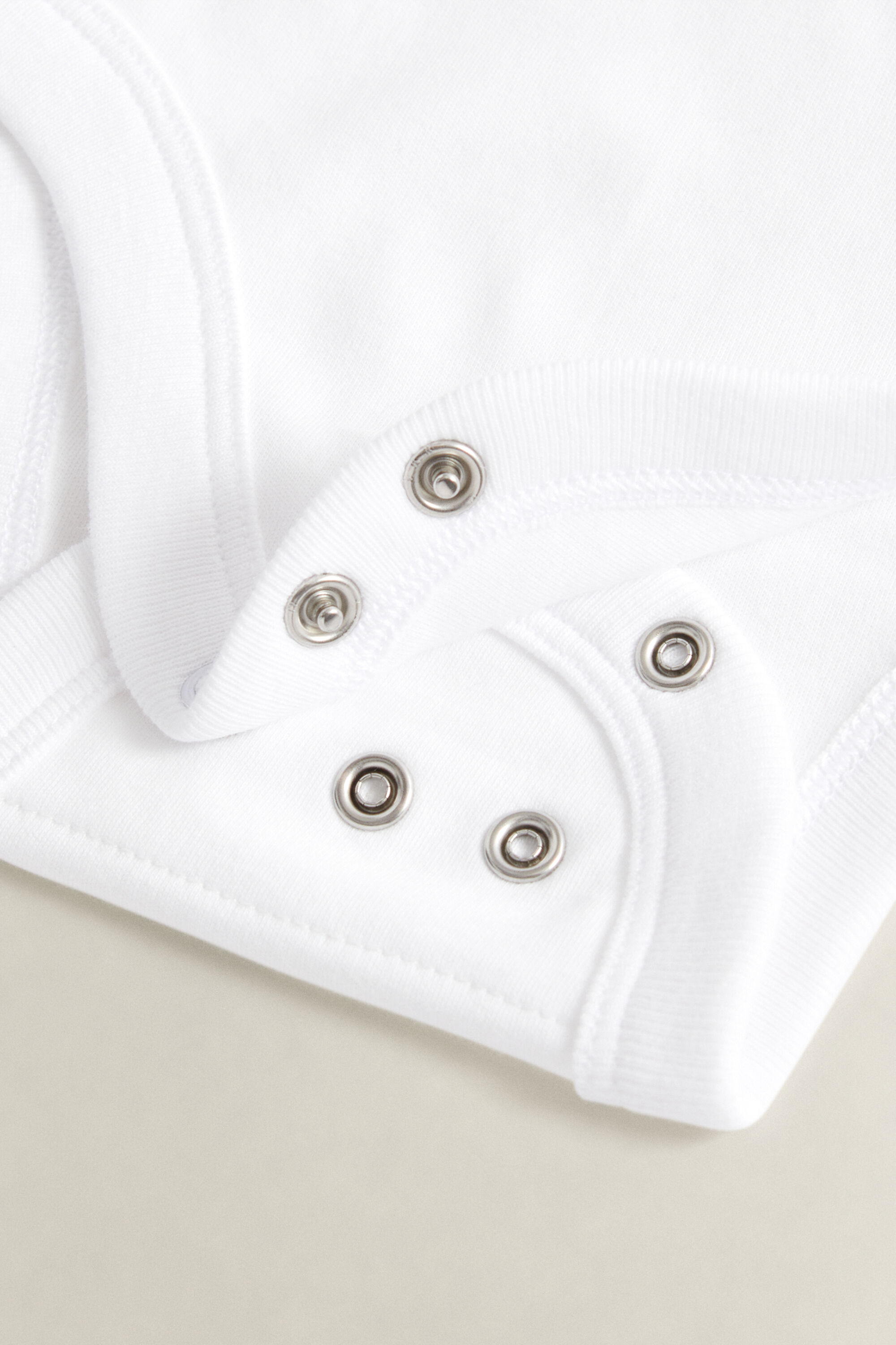 Set pagliaccetto e cappello Baby