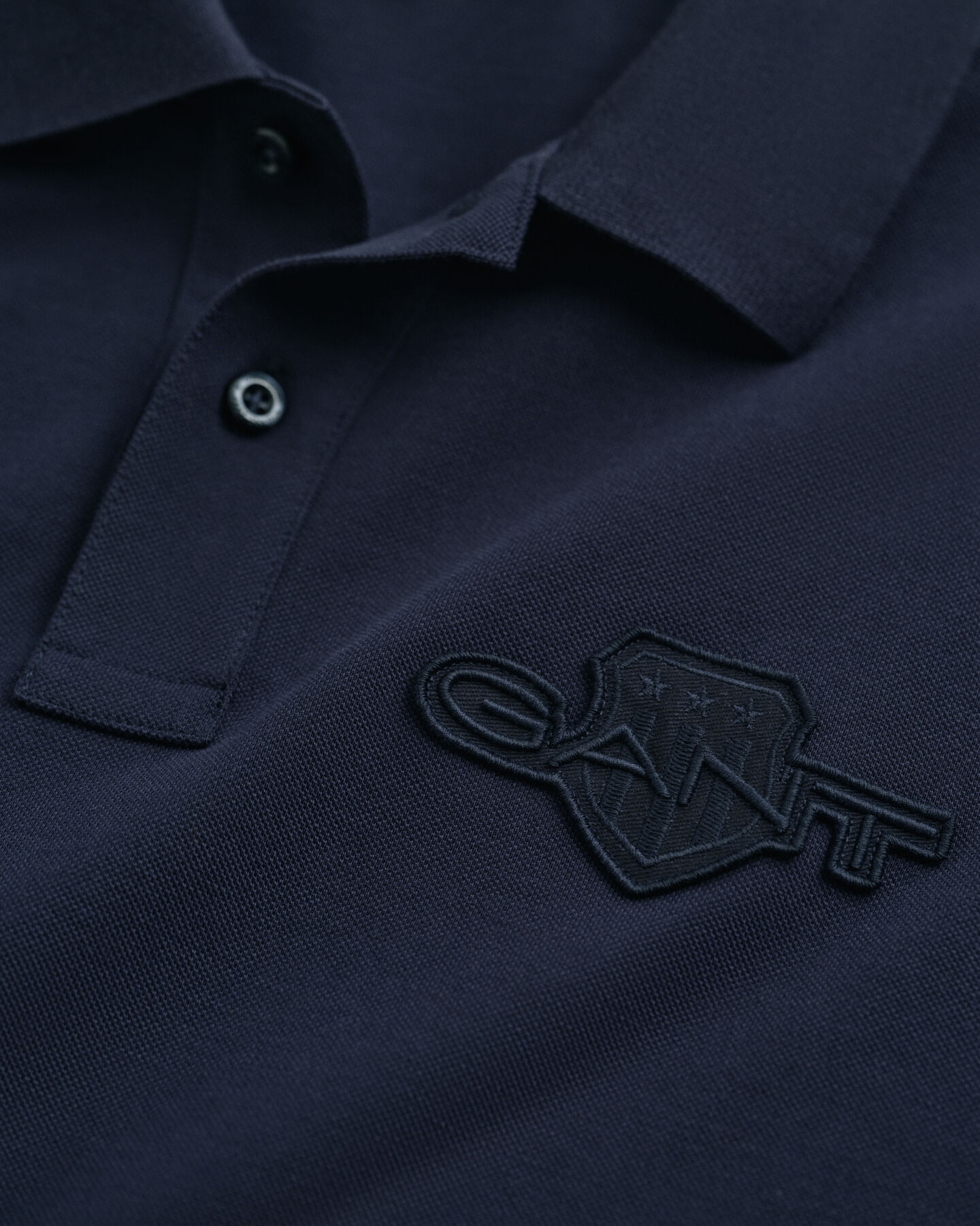 Polo Tonal Shield