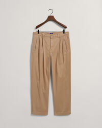 Pantaloni chino con pinces relaxed fit