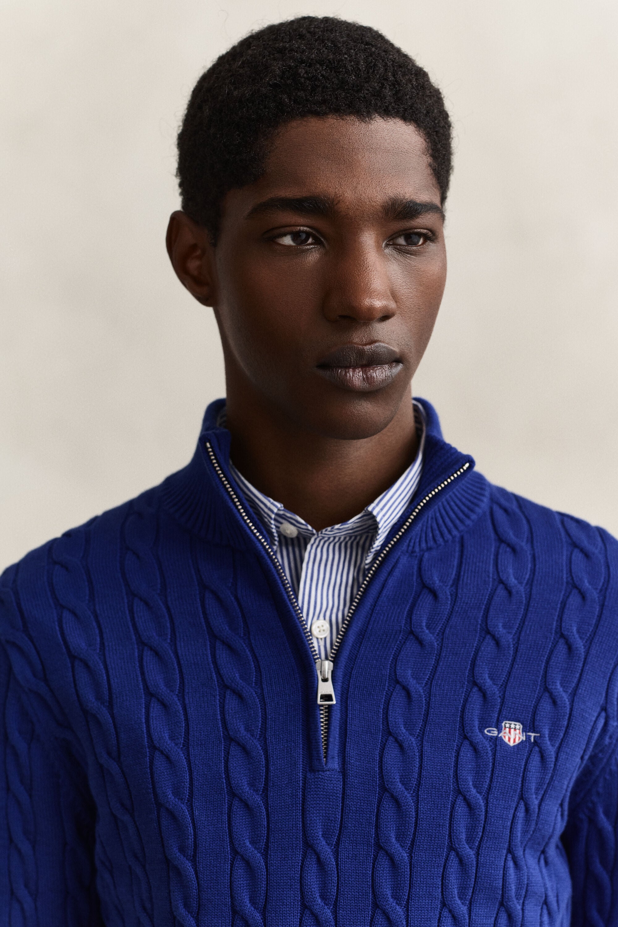 Maglia con zip corta in cotone a trecce