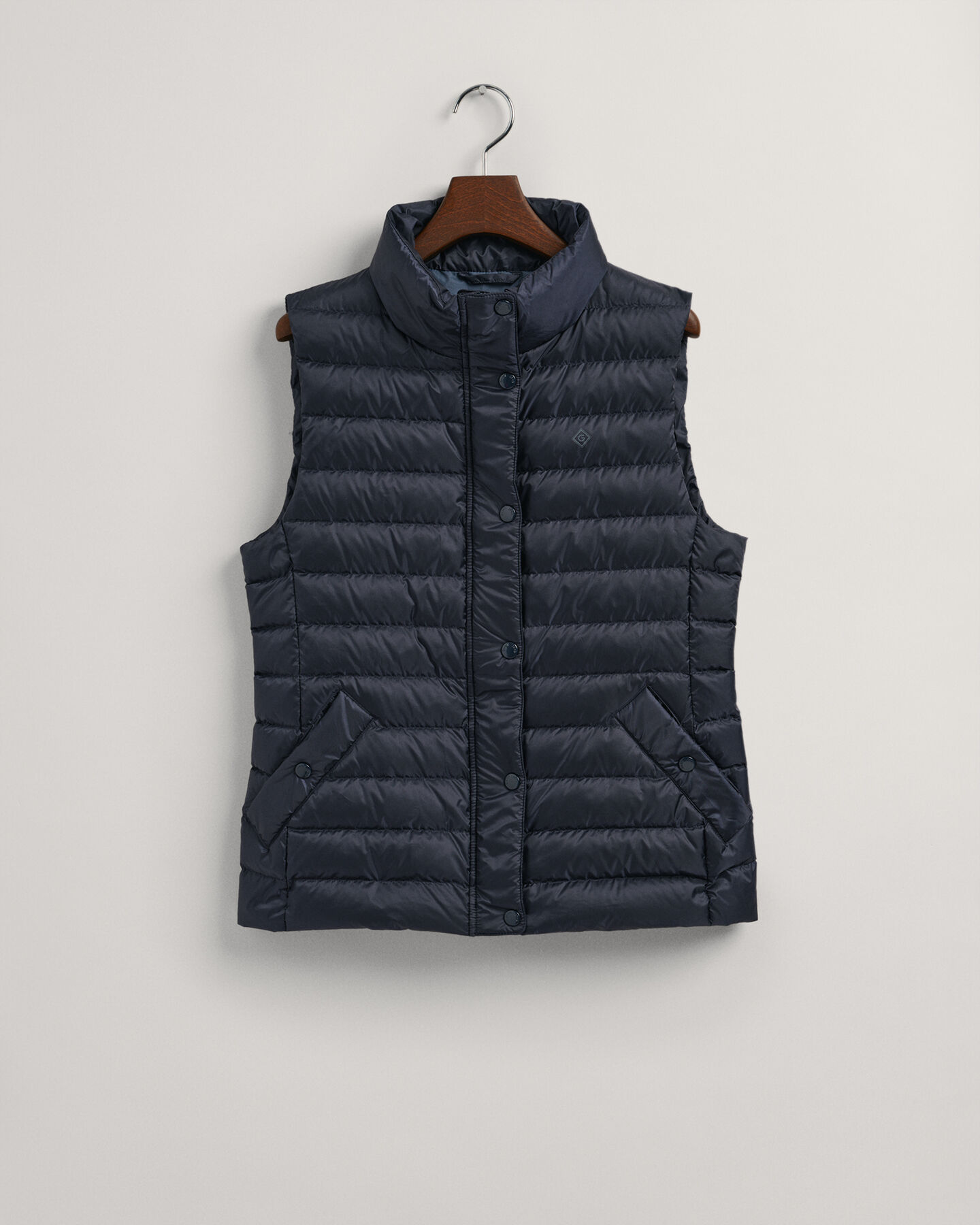 Piumino smanicato leggero